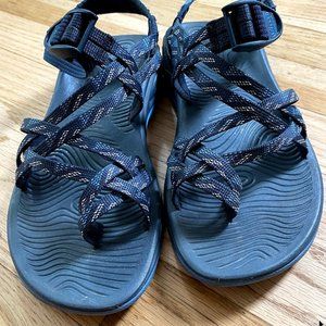 Basically New Chacos Volv X2! Women's size 8